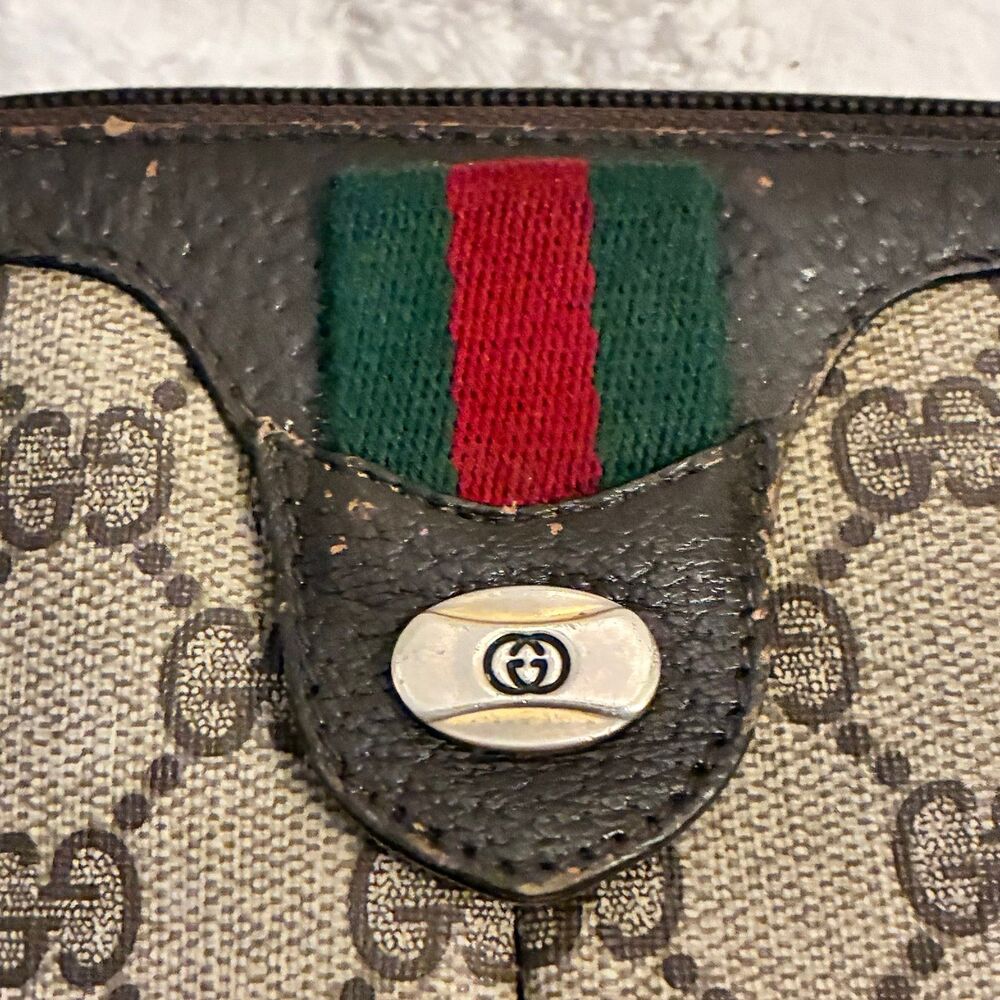 Vintage Gucci Supreme Crossbody Handbag - Picture 12 of 12